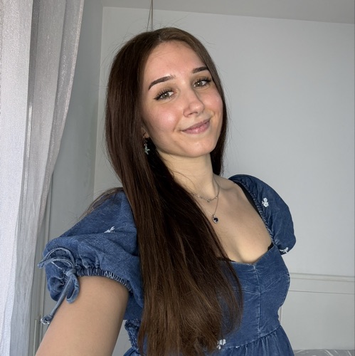 Elena 