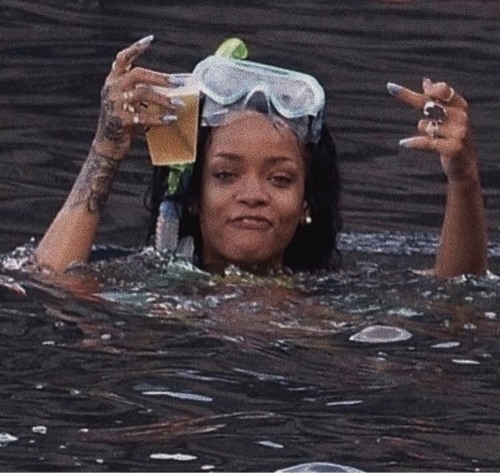 Rihanna Thomas