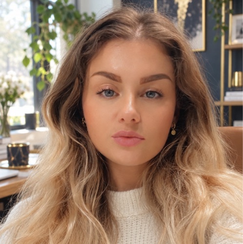 Elizabeth Fine