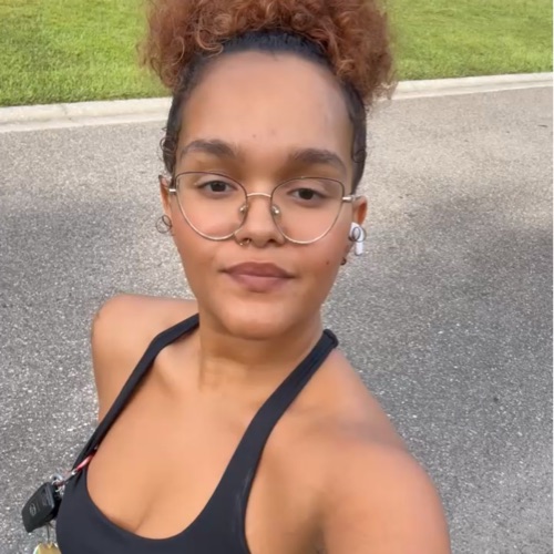Jada Davis 