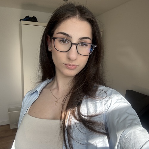 Sophia Ak