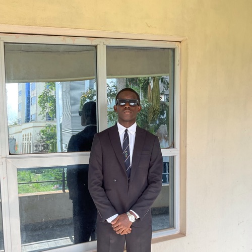 Tosin Oyeyemi