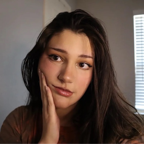 Marisa Roman