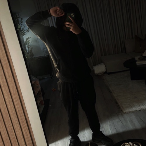 Justin Gomez