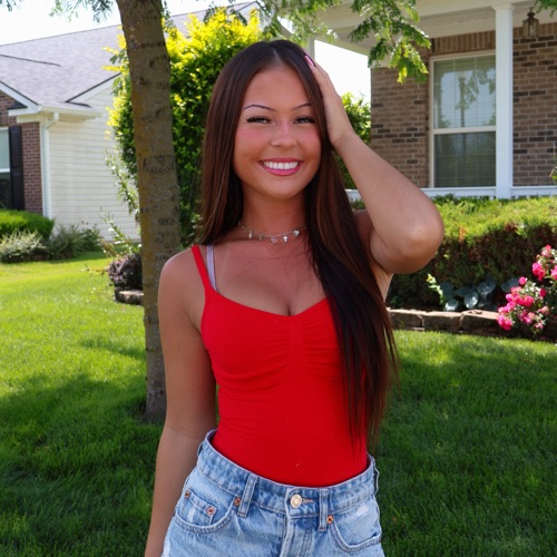 Alana Holtz