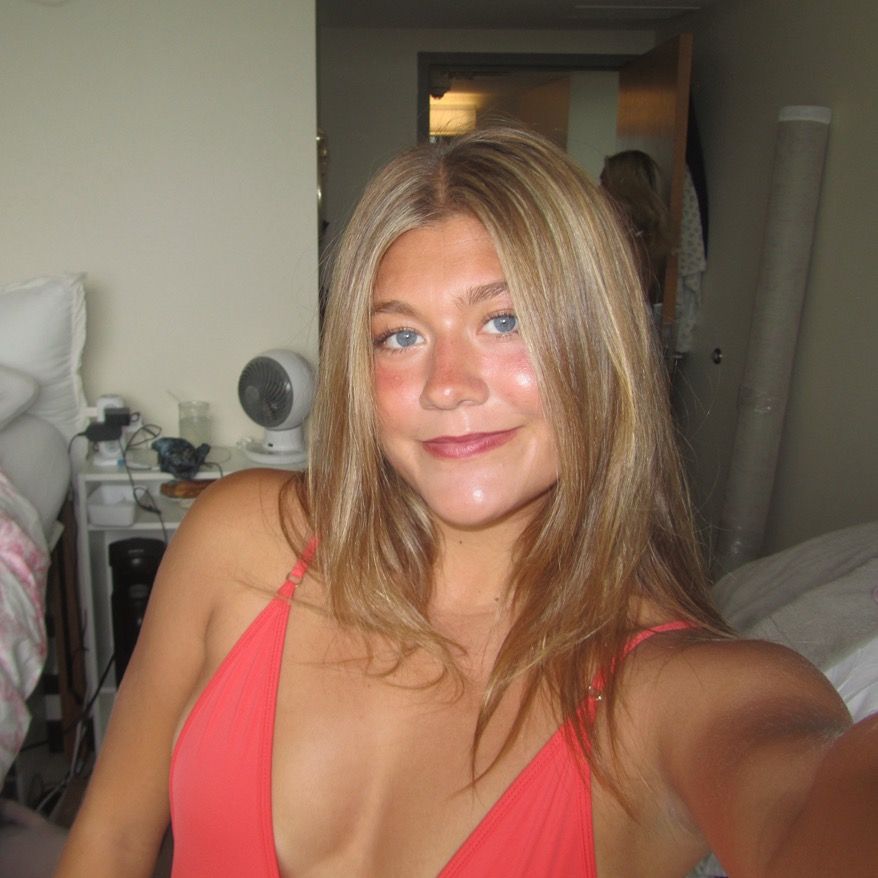 Maddy Paz