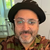 Darren Kapahi