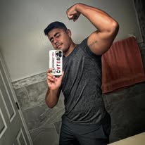 Caleb Vallecillo | Creator & Entrepreneur