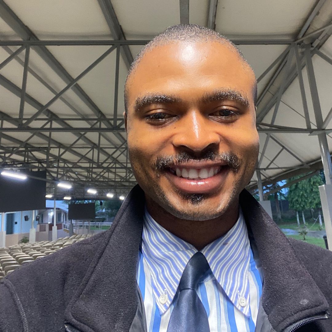 Dennis Abari