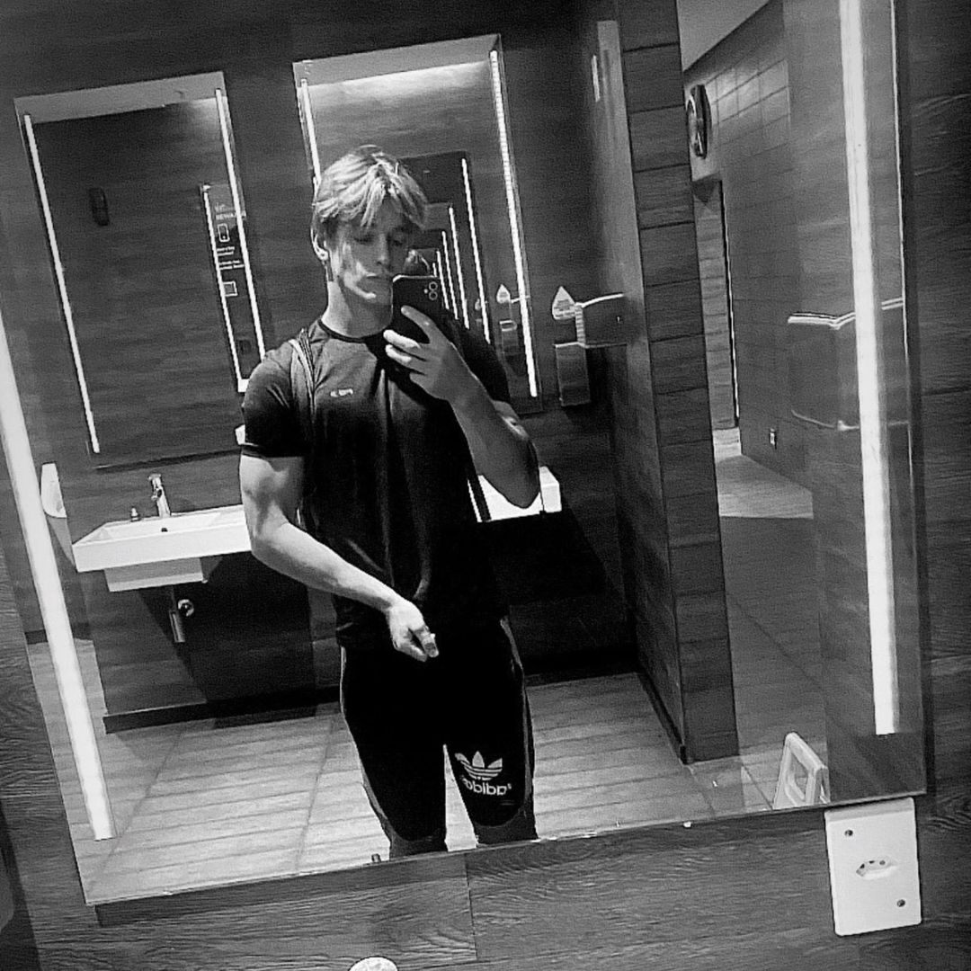 Ashton Marais 
