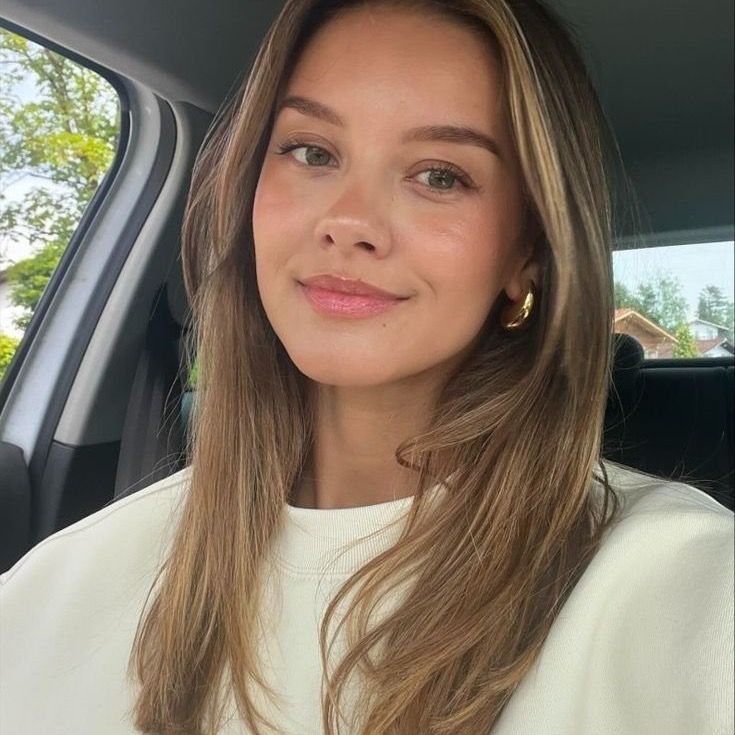 Cecilia Hunter