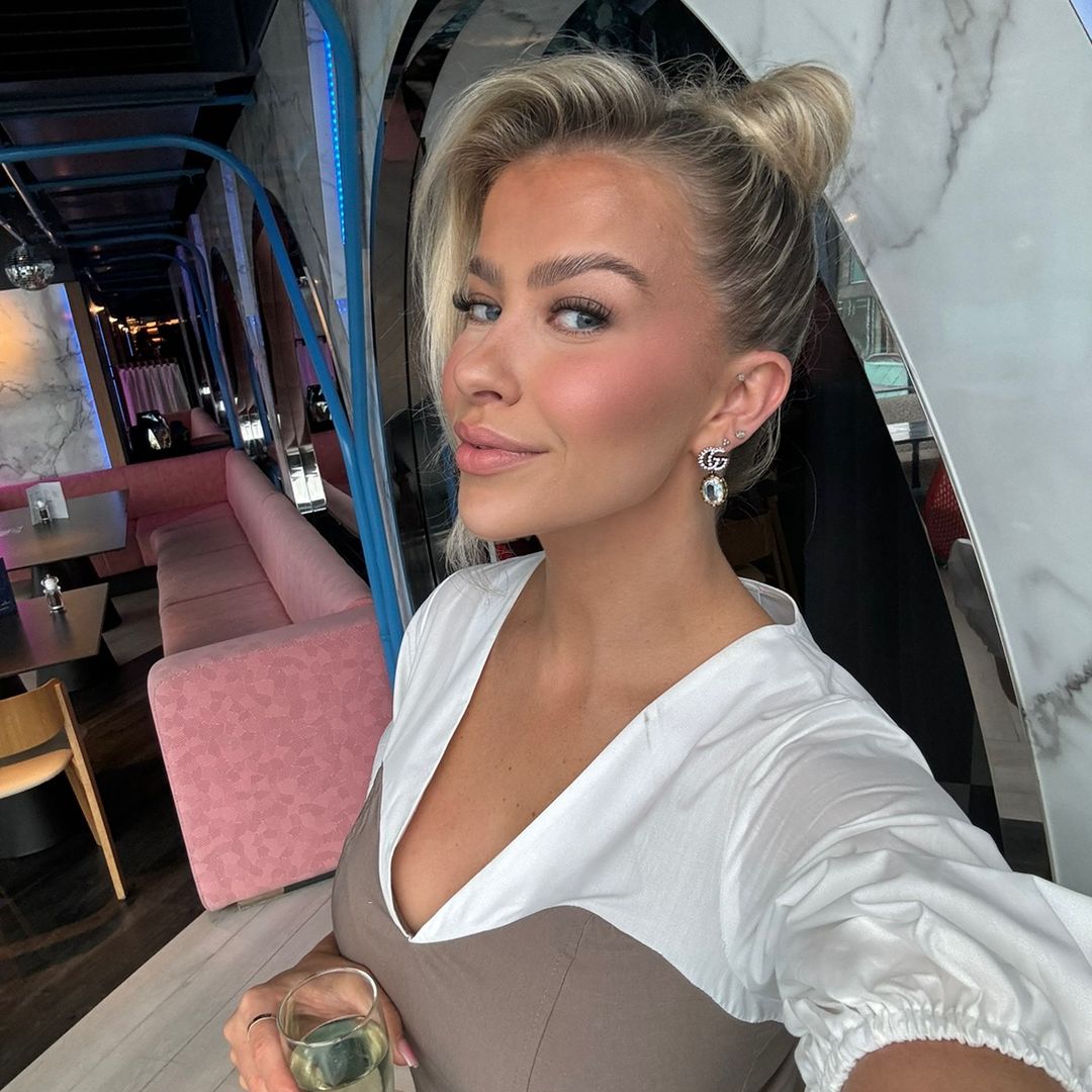 Courtney 