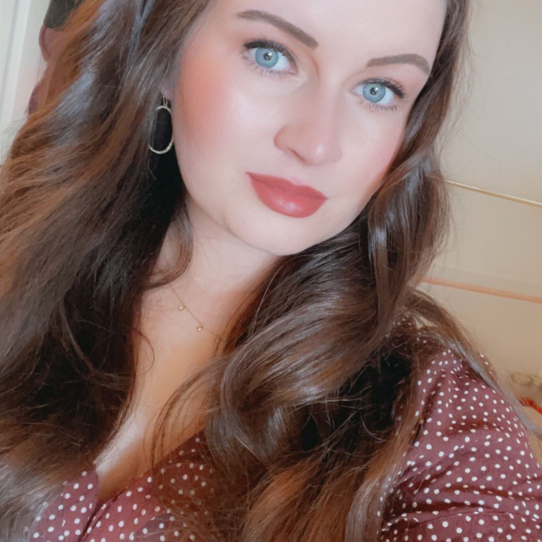 Haley Handlang