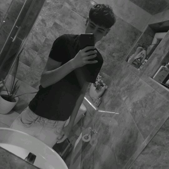 Oszi David