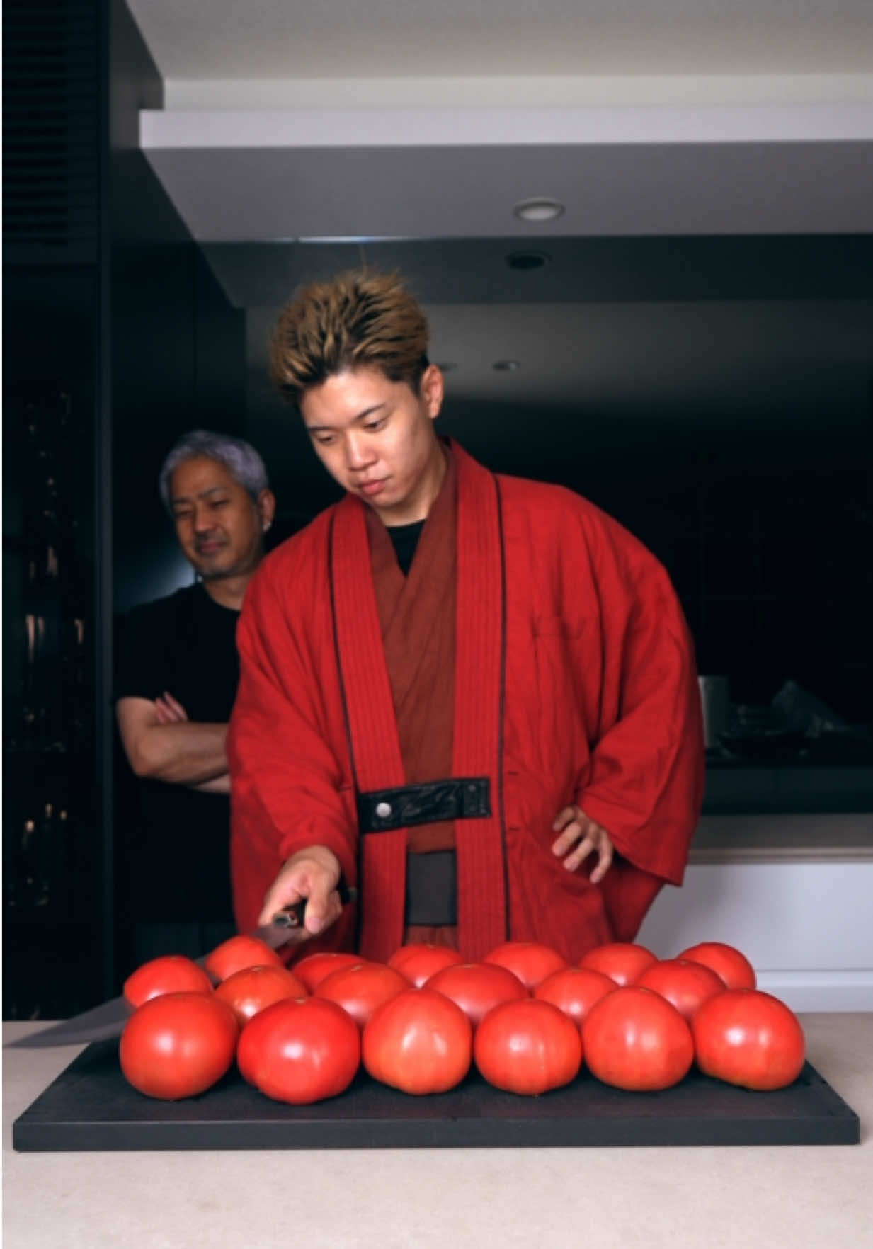 Cut the 18 Tomatoes🔪✨️ @JIKKO社長 #knifesharpening #JapaneseKnife #craftsmanship #asmr
