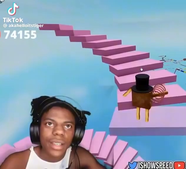 Blud is really struggling with a roblox game #ishowspeed #funny #clips