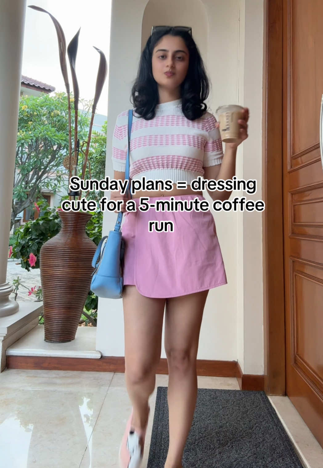 just a quick coffee run but the outfit still matters ☕️ #outfitoftheday #coffee #coffeetiktok #sundayfit #gilmoregirls