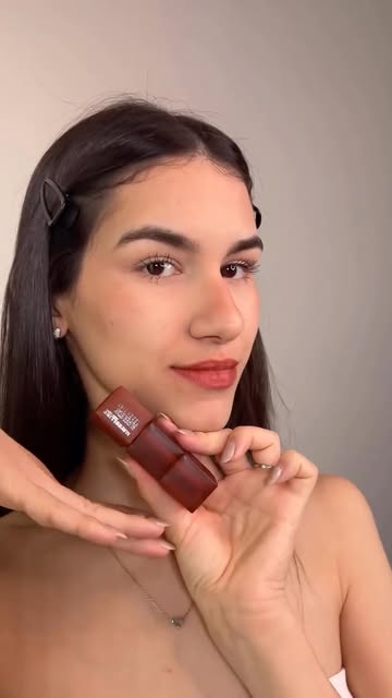 Probé los 10 tonos de las nuevas Teddy Tints de @maybelline y tengo un problema… 💄👀 Pensé que ya tenía mi favorito,...