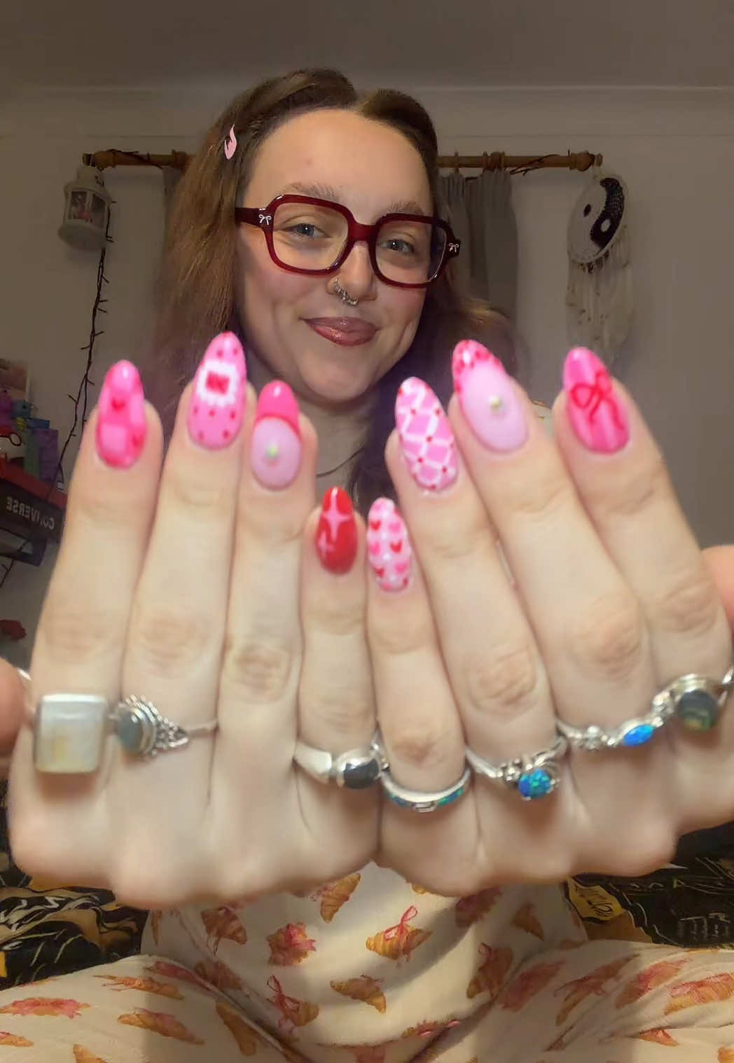 6 hours later 🥲 #thrifted #nailinspo #valentinesday #diynailsathome #slowfashion