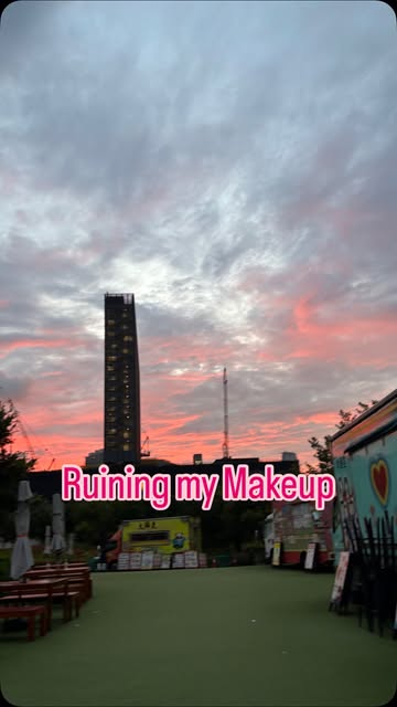Watch me crash out 😵‍💫 . . . . . . . . . . . . . . . . . . . . . . . . . . . . . . . #makeup #disaster #makeupdisas...