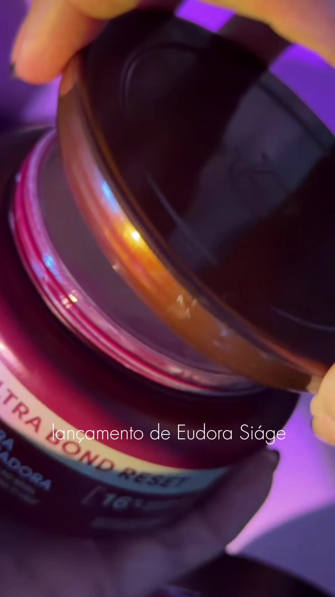 Somente uma marca expert em danos e tratamento capilar como Eudora Siàge poderia proporcionar uma ação tão grandiosa...