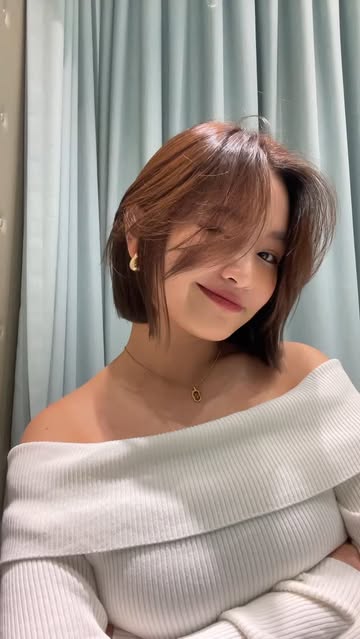 Chopped it all off, and I’m obsessed! 🫣🤍 Thank you @hiimhazel_ for this gorgeous transformation! 👀🫶🏻😆