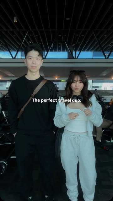 The perfect travel duo 🌏🧳 #travelling #trend