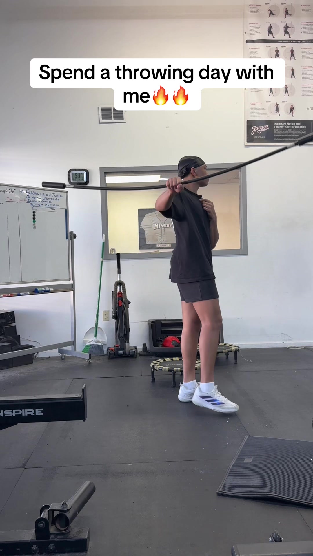 Come see what a typical throwing day looks like for me‼️ #baseball #pitching #baseballtiktoks #mechanics #fyp