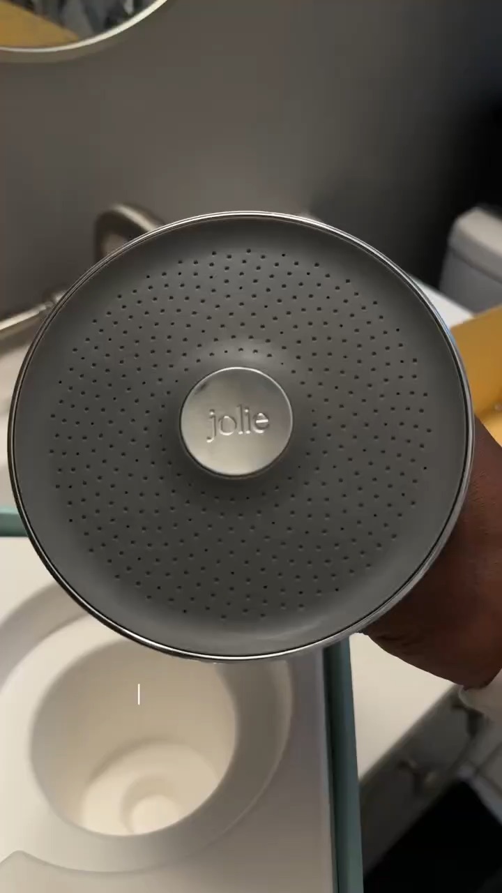 Jolie showerhead