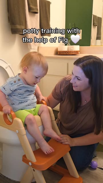 We're starting potty training at 15 months which might sound early! Oliver's showing so much interest in the toilet,...