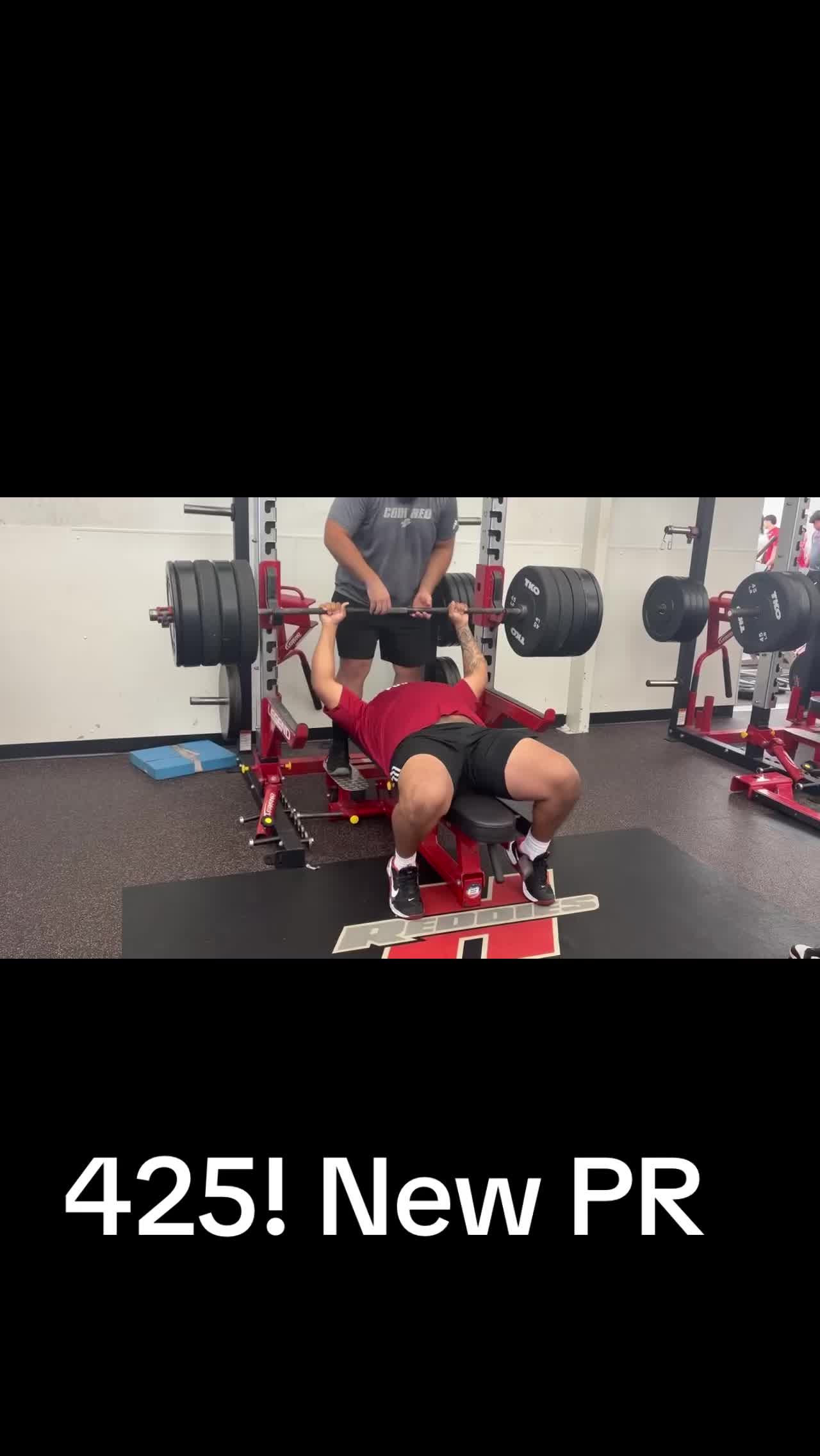 Gonna try to get 450 at the end of the year😗#hendersonstateuniversity #HSU #GYM #fyp #benchpress