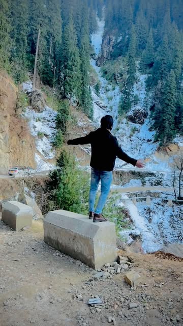 Hum H Befikre #shimladiaries❤️ #instagood #ytshorts #trainding #viralvideos #tag #tag #team #insta #like #viral . . ....