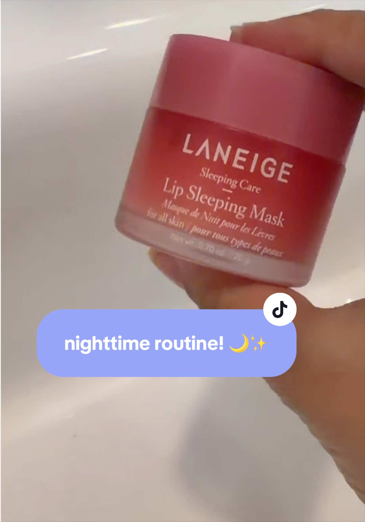 💋 The LANEIGE Lip Sleeping Mask is my little self-care essential for soft, smooth-looking lips by morning. 💕 The pe...