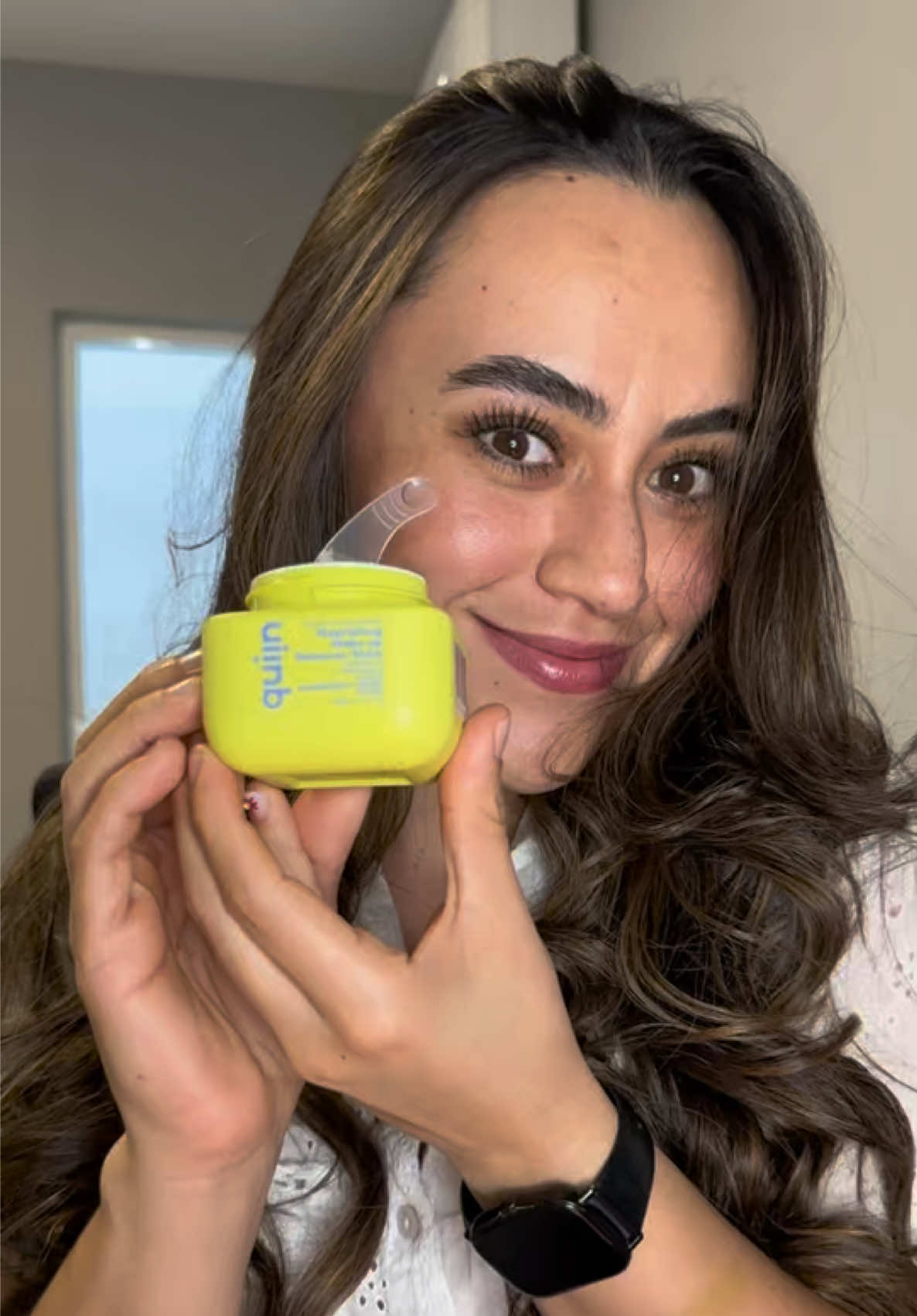 Compré este desmaquillante en oferta en el HEB y amé jaja parece mantequilla que se derrite 🤩🤩 @QuiinMx