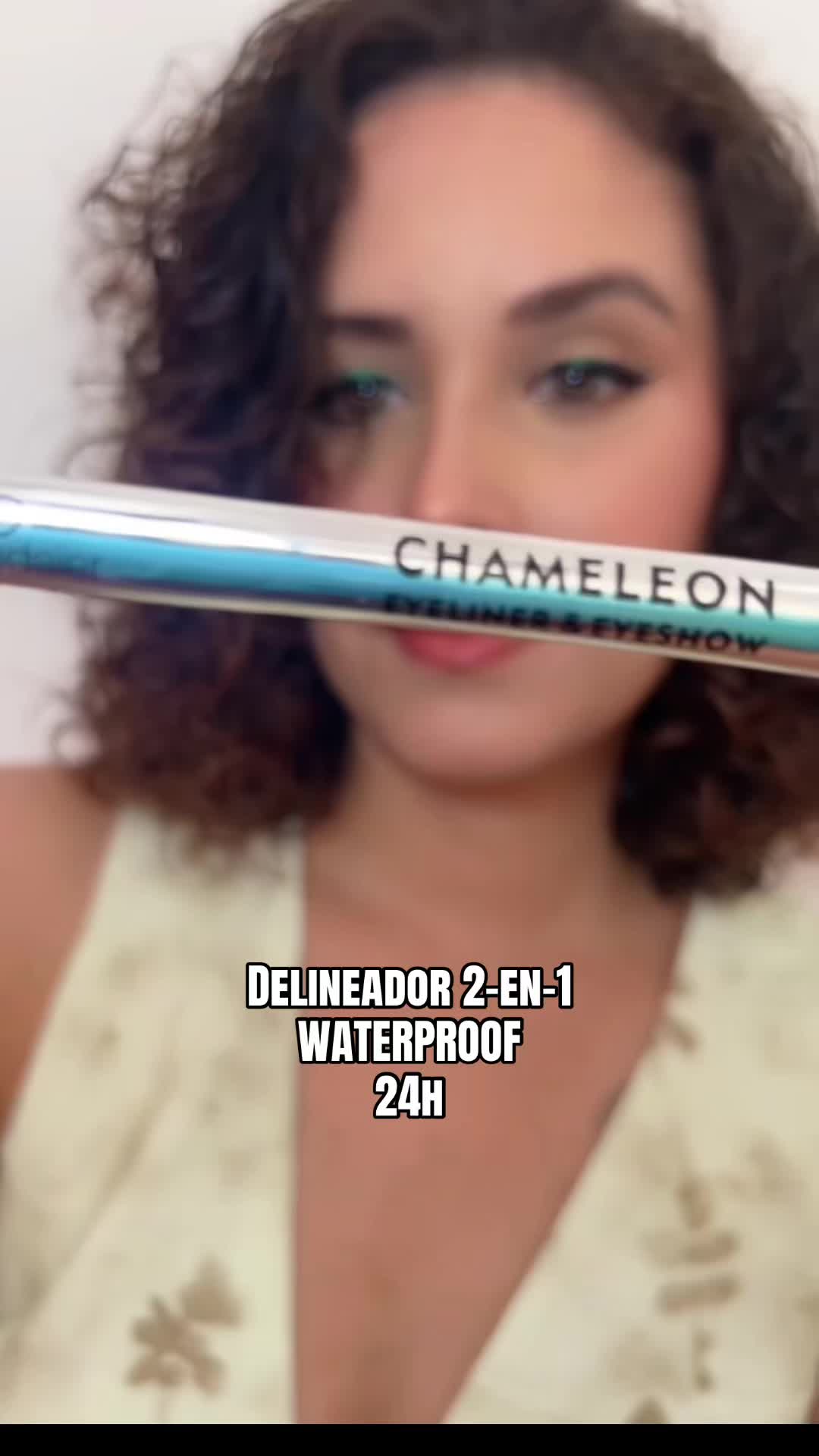 Pudaier Delineador de ojos líquido waterproof 24H – eyeliner camaleón multicolor de alta pigmentación, punta fina de...