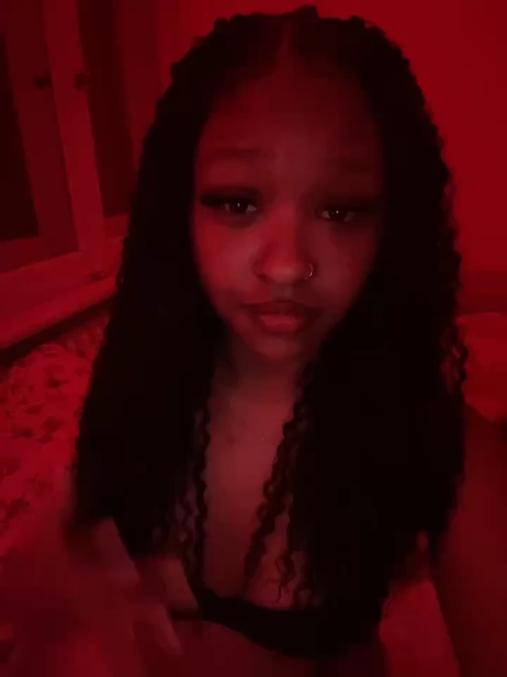 👸🏽