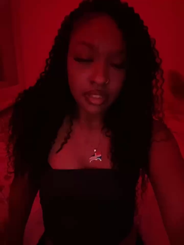 👸🏽