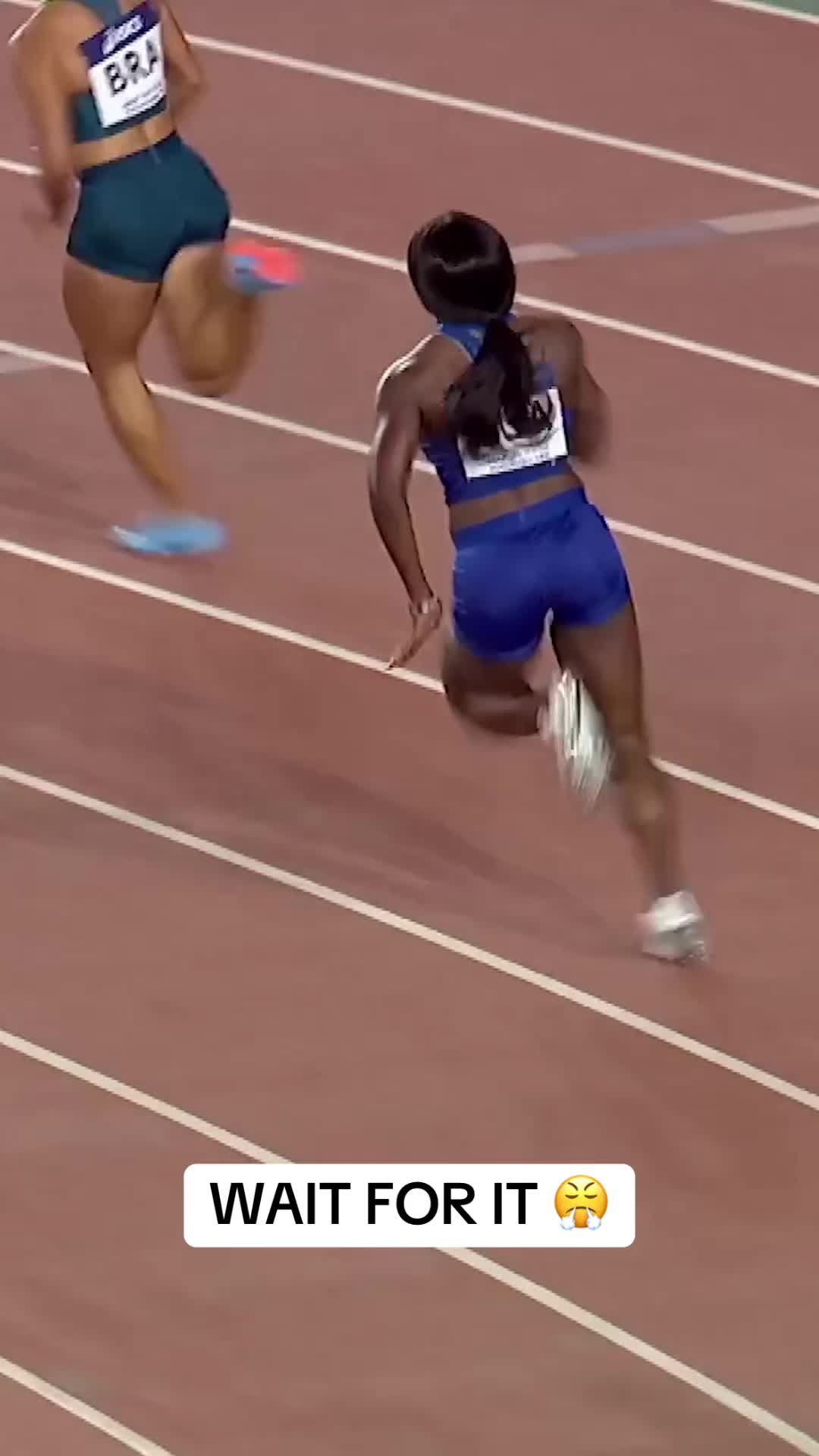 Nothing beats a clean pass 😮‍💨 #fyp #sports #running #relay #usa_tiktok