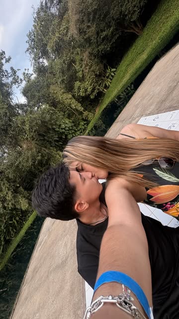 day vlog em Inhotim com meu amor 🤍 entre paisagens lindas, risadas e muitos momentos nossos… no fim, meu lugar favor...