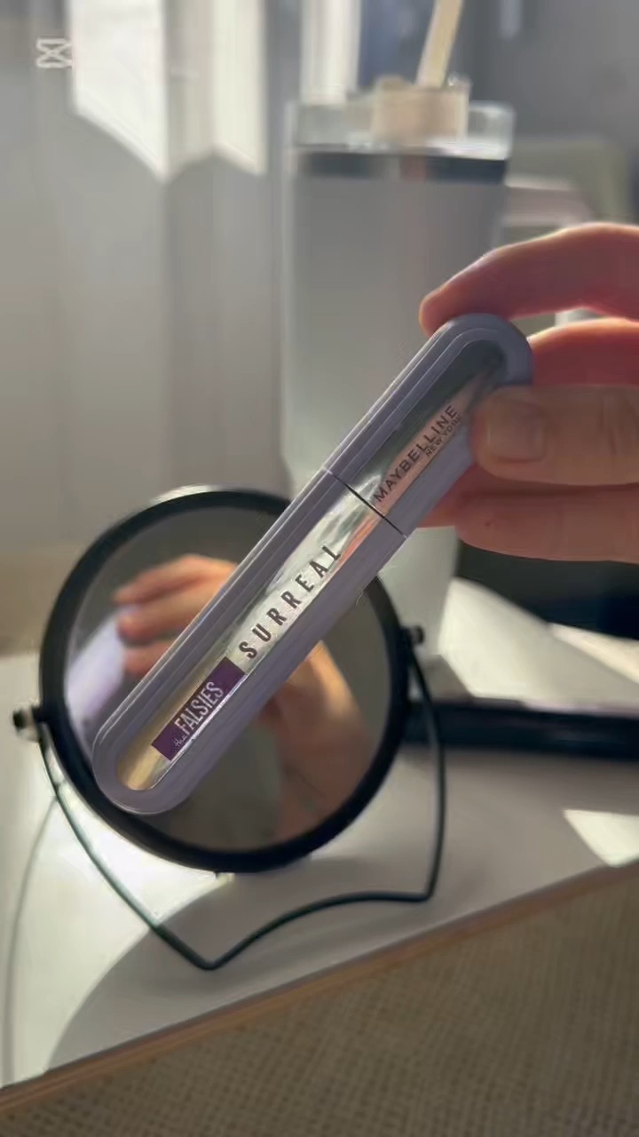 eyelash mascara