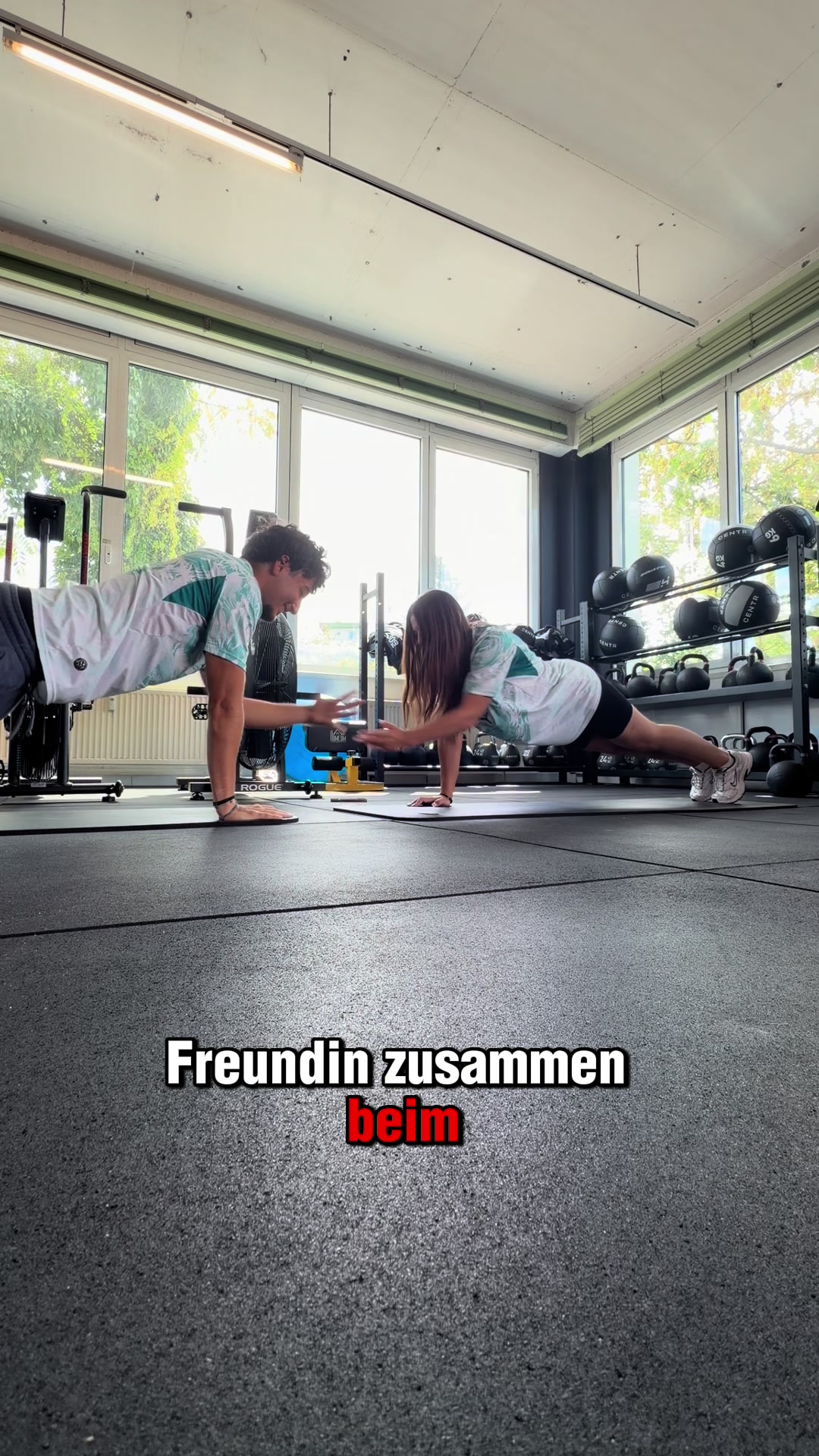 Mehr Vlogs ?#sonntag #kirche #freundin #vlog #fy