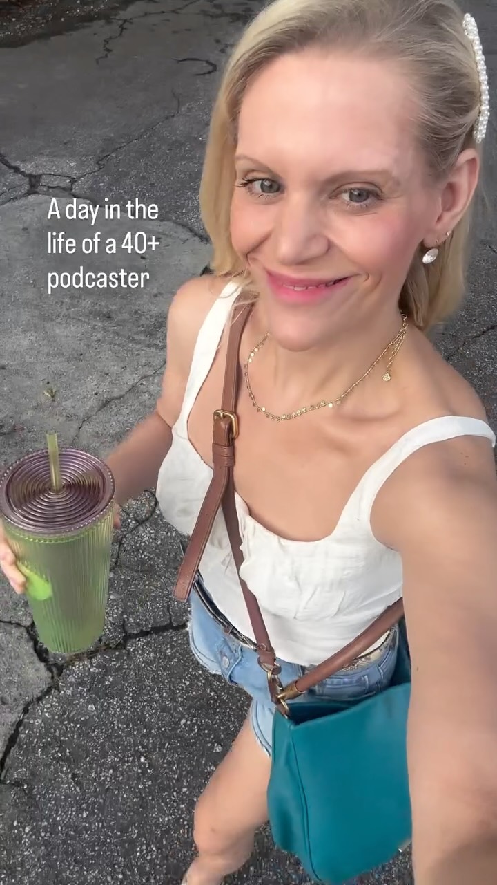 From planning at @socialstudioatl to plugging in at Jeanette’s house, here’s a peek into a real-life day of podcastin...