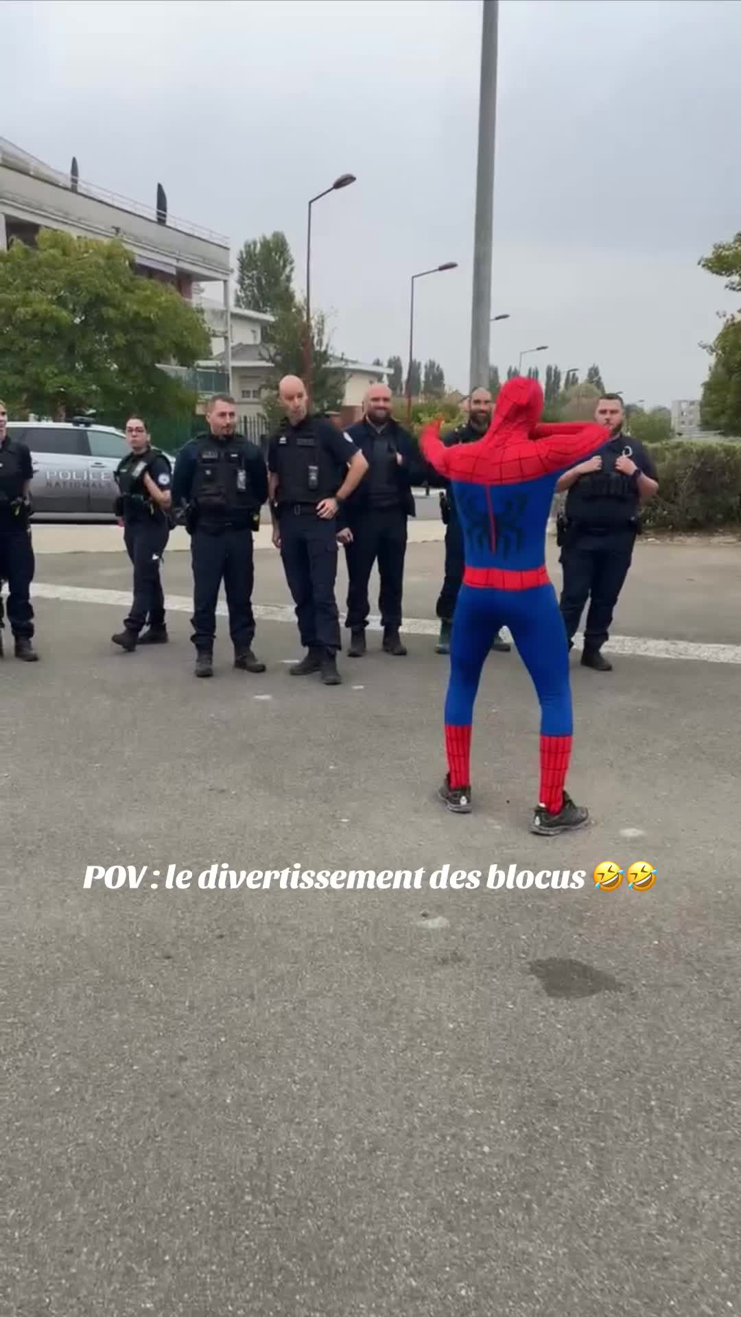 LES BLOCUS 🤣🤣🤣🤣🤣🤣#blocus #lycéerenécassin #fyp #pourtoi #spiderman