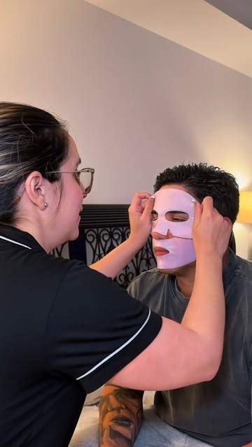 Quien dice que los hombres no se ponen mascarilla 🤣🤣🤣🤣