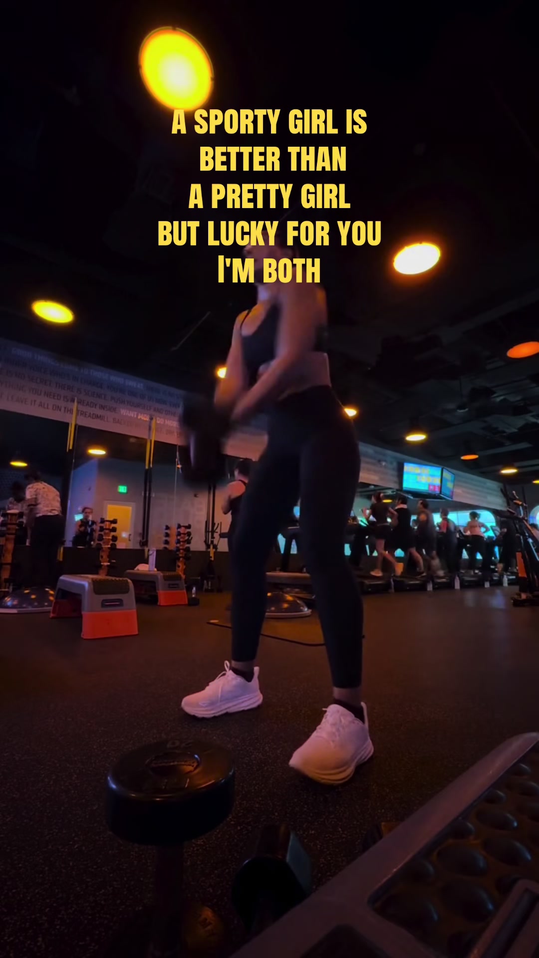 Lucky you #sportygirl #fakebodyy⚠️