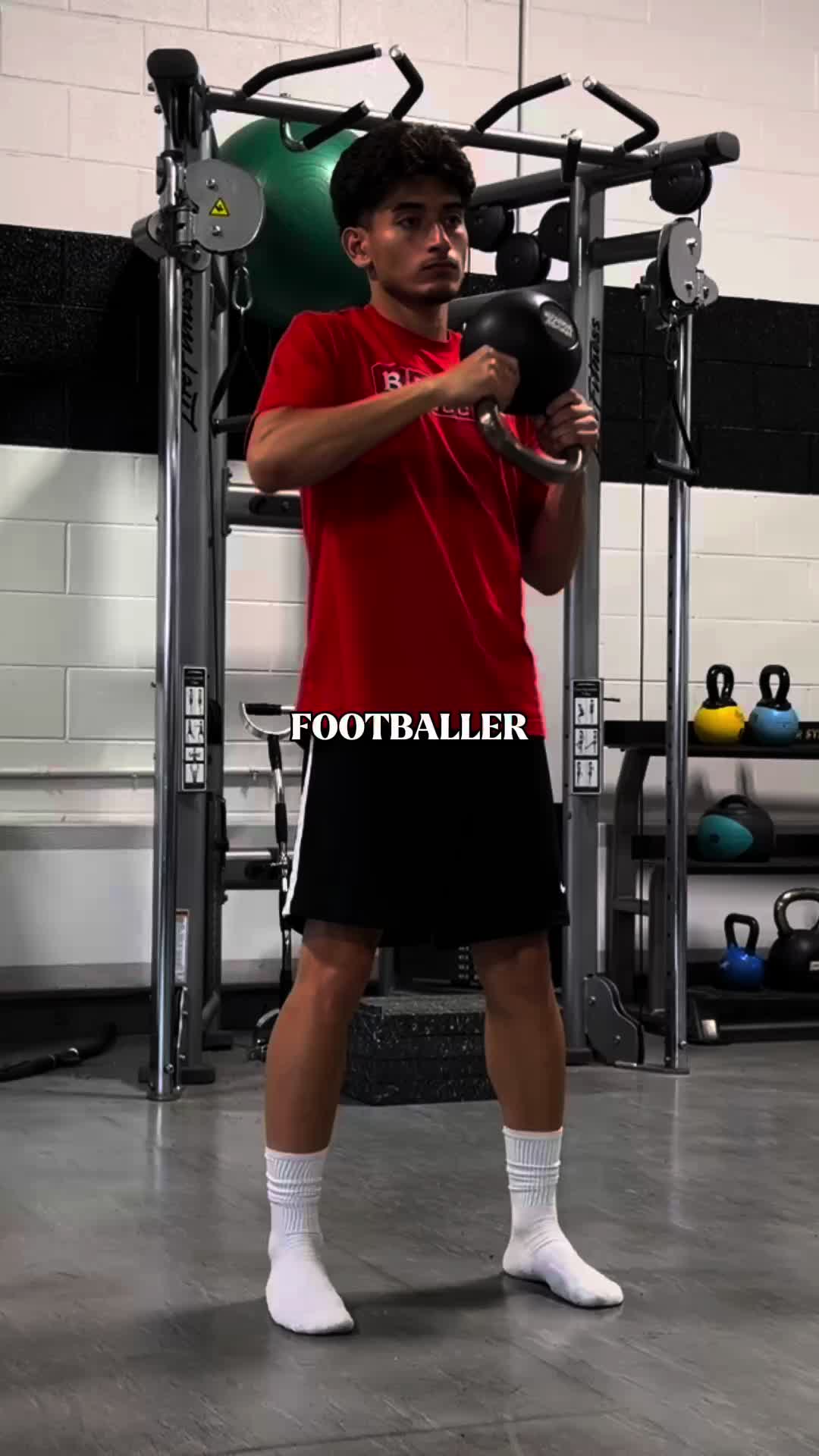 Full body functional workout for footballers ⚽️ @Alberto @justin #footballer #athlete #fullbodyworkouts #athletictrai...