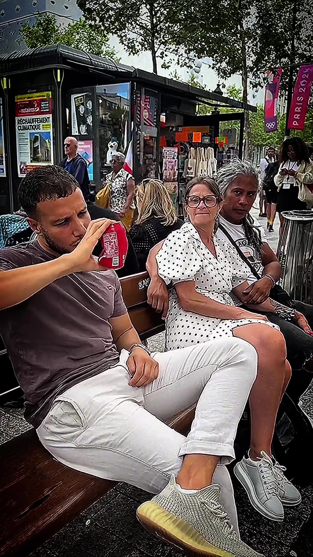 😱 Unbelievable YOU WON’T BELIEVE THIS MAGIC! 🎩✨ #MagicShock #Magic #StreetMagic #MagicTrick #MindBlown ...