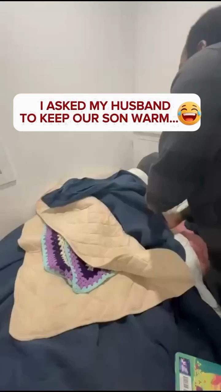 I left Dad in charge of keeping our Son warm😭😂