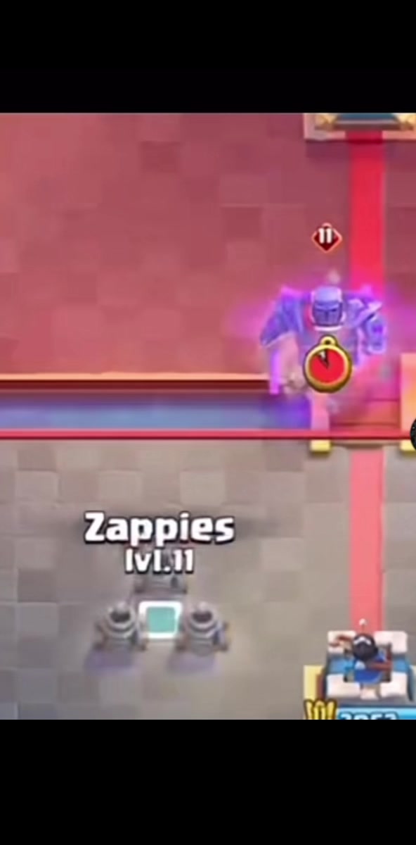 Ballright #fyp #clashroyale #taser #pekka