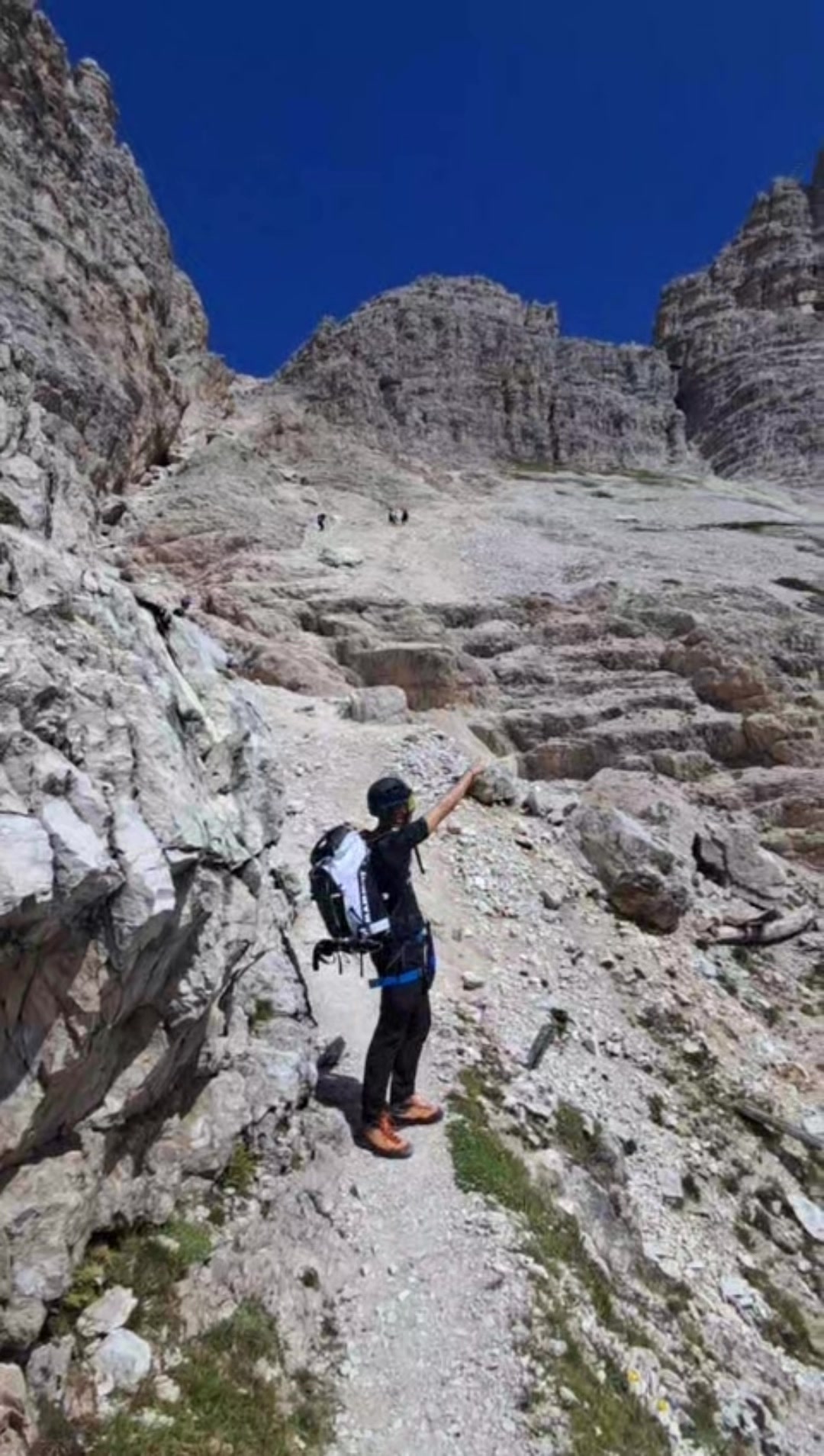 #view #dolomites #italy #hiking